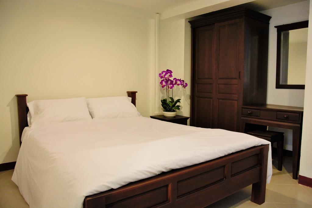 Standard Double Room,677391432:JPEG
